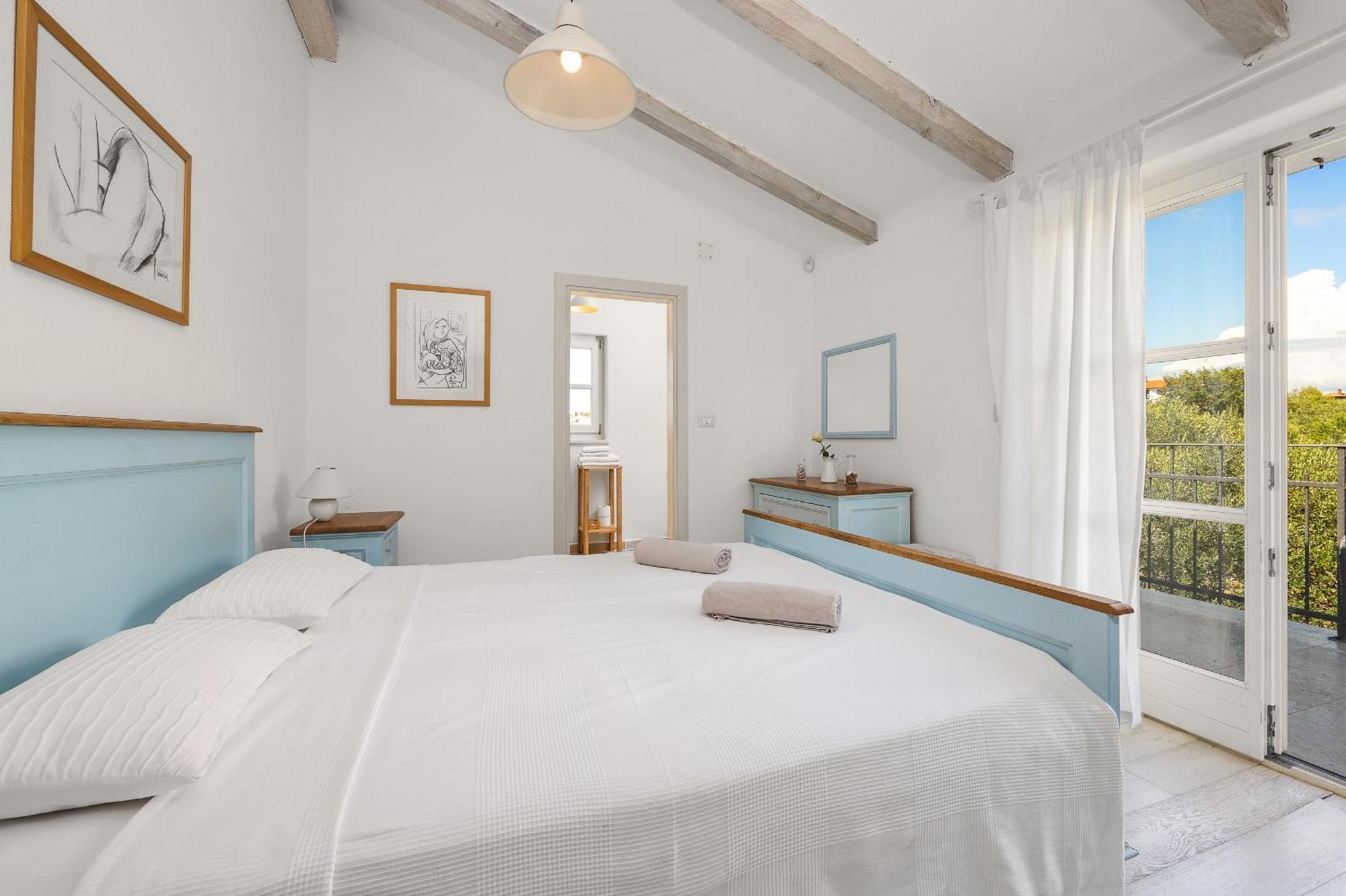Luka In With Pool & Playground Only 600 Meter From The Villa Fazana