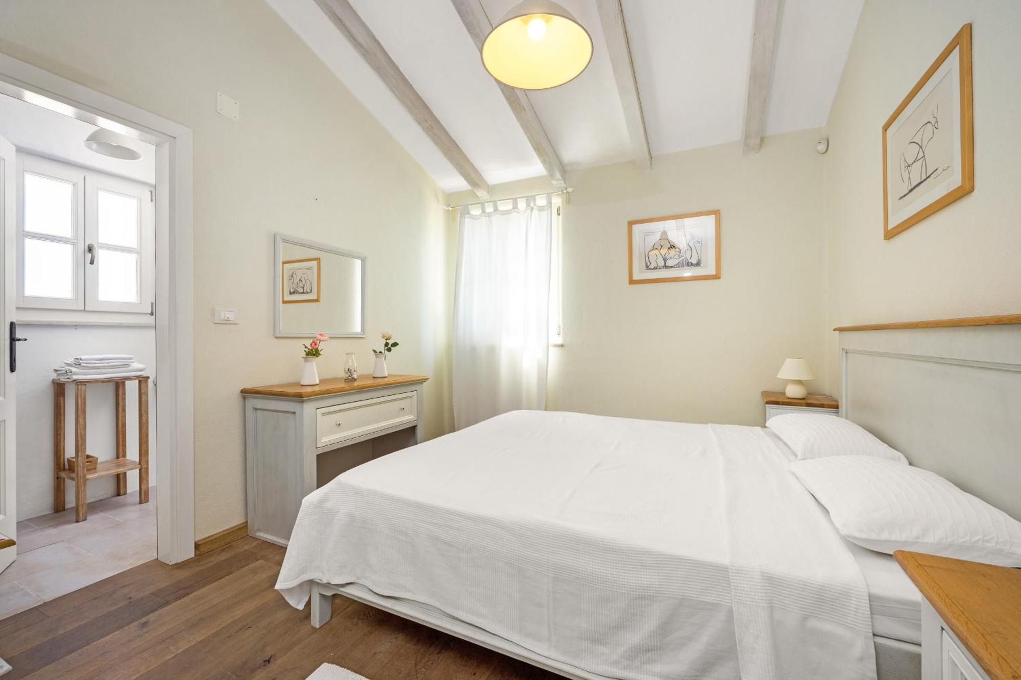 Villa Luka In With Pool & Playground Only 600 Meter From The Fazana