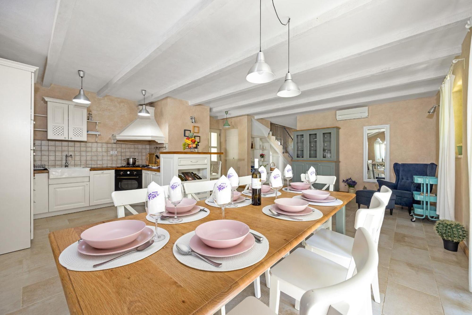Luka In With Pool & Playground Only 600 Meter From The Fazana